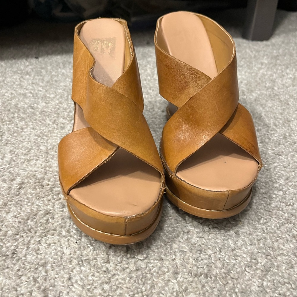 Dolce Vita Leather Platform Wedge Sandals